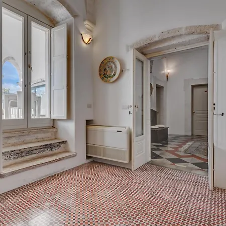 Отель La Terra Остуни