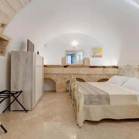 La Terra Отель Остуни