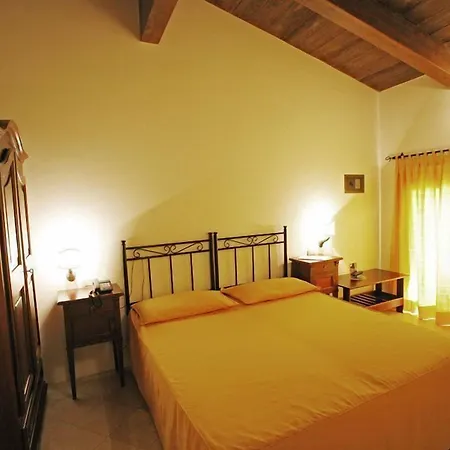 Отель La Terra 4*