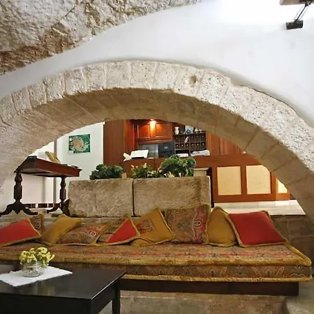 La Terra Hotel