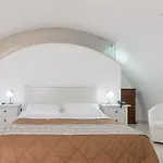 La Terra Hotel