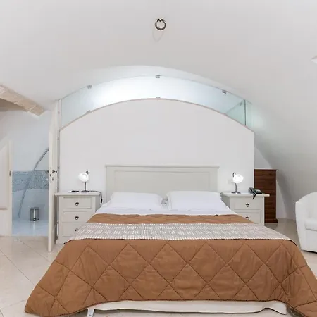 La Terra Hotel