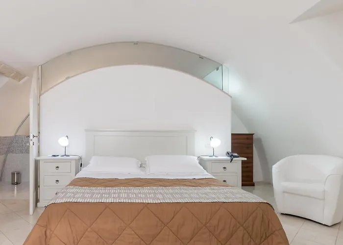 La Terra Hotel